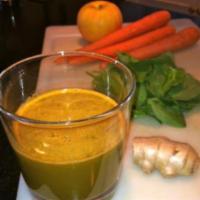 Green Power Juice · Apple, spinach, celery, lemon, ginger, and celery.