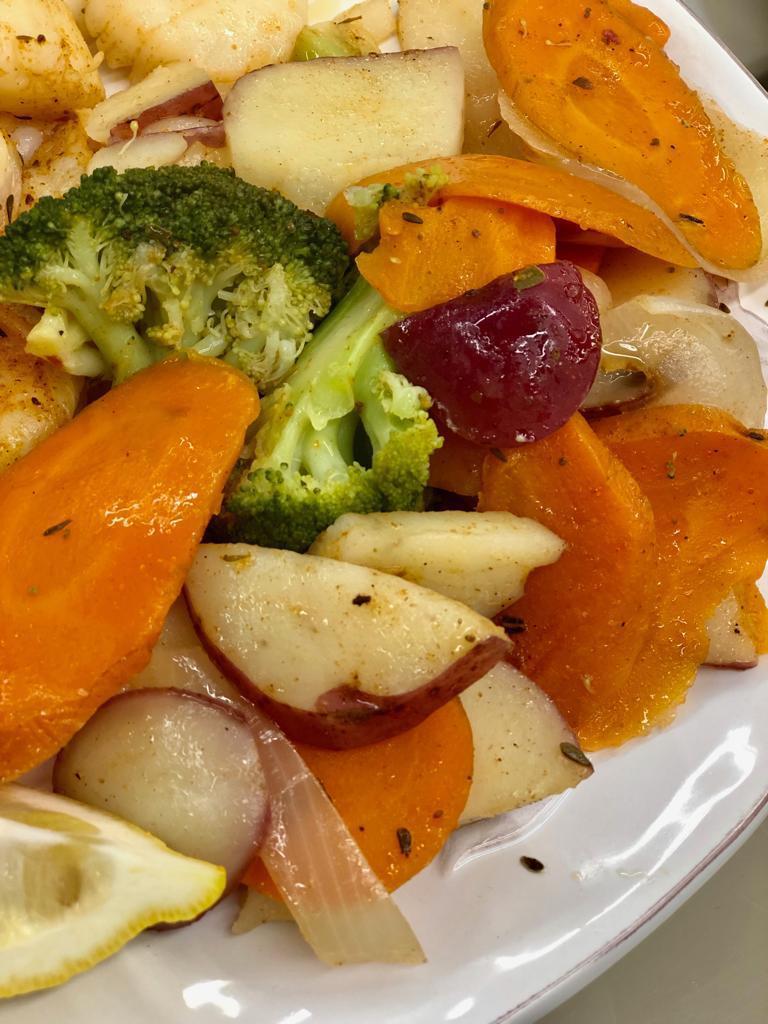 Mix Vegetables (steamed) · Steamed Onion, broccoli, carrot and potato