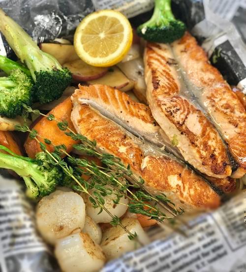 Salmon, Scallops and Vegetables (grilled) · 1/2 lb. salmon, 6 pieces of scallops and mix vegetables ( Onion, Potato, Carrot & Broccoli )