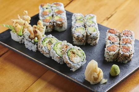 Boston Roll · Boiled shrimp with lettuce, cucumber and mayonnaise.