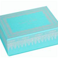 Napoleon III Blue - Gift Box of 12 Macarons · 