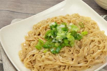 Noodles with Peanut Sauce 沙县拌面 · 