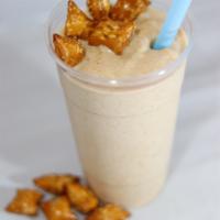 Pretzel Power · Pretzels, peanut butter & chocolate protein.
390 Cal. Med.