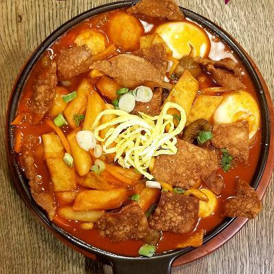 떡볶이 (Tteukbokki) · Spicy, Serve for 2. Rice cake, fish cake,2 eggs in