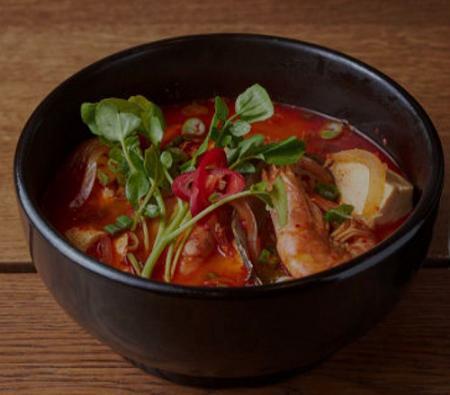해물순두부 (Seafood tofu soup) · rice &  side dishes are followed
choice : plain or spicy
seafood : shrimp, mussels, squids