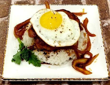 닭떡갈비 덮밥 (Marinated chicken pattie with onion rice bowl) · Come with side dishes
Fried egg topping
Choice : Mild or spicy