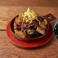 갈비찜 (Braised Beef Short Rib) · Choice : mild or spicy
come with rice & side dishes