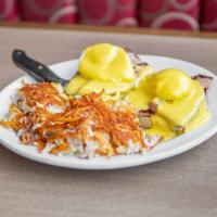 Crabby Benny · 2 poached eggs atop crab cakes and drizzled with hollandaise sauce.
