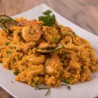 Seafood Rice · Arroz de mariscos.