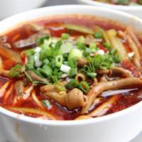 Rice Noodle in Spicy Soup with Pork Intestine · 