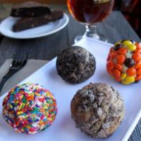 Oreo Dough Bomb · 4 mini eggless chocolate chip cookie dough covered in flavors.