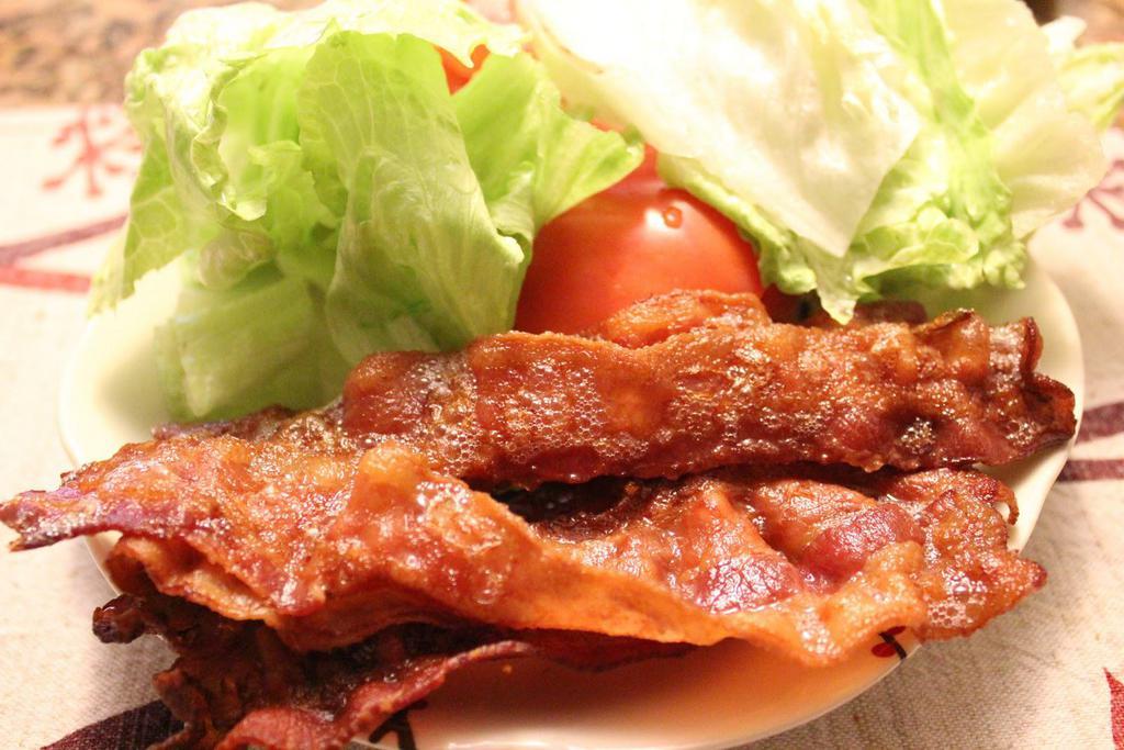 Yo-B Frozen Yogurt & Burgers · Coffee and Tea · Hamburgers · Lunch · Salads · Sandwiches · Smoothies and Juices