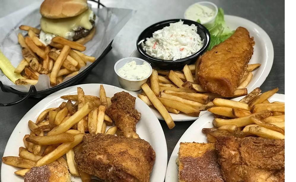 8 Piece Meal Fried Chicken · Includes 3 sides and 4 pieces of cornbread.
