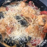 Chamacos Seafood Pasta · Spaghettis, mussels, shrimp, crawfish and octopus topped with Chefs special marinara sauce 