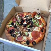 1. Deluxe Combo Pizza · Tomato sauce, mozzarella, pepperoni, sausage, onions, green bell peppers, ripe olives and mu...