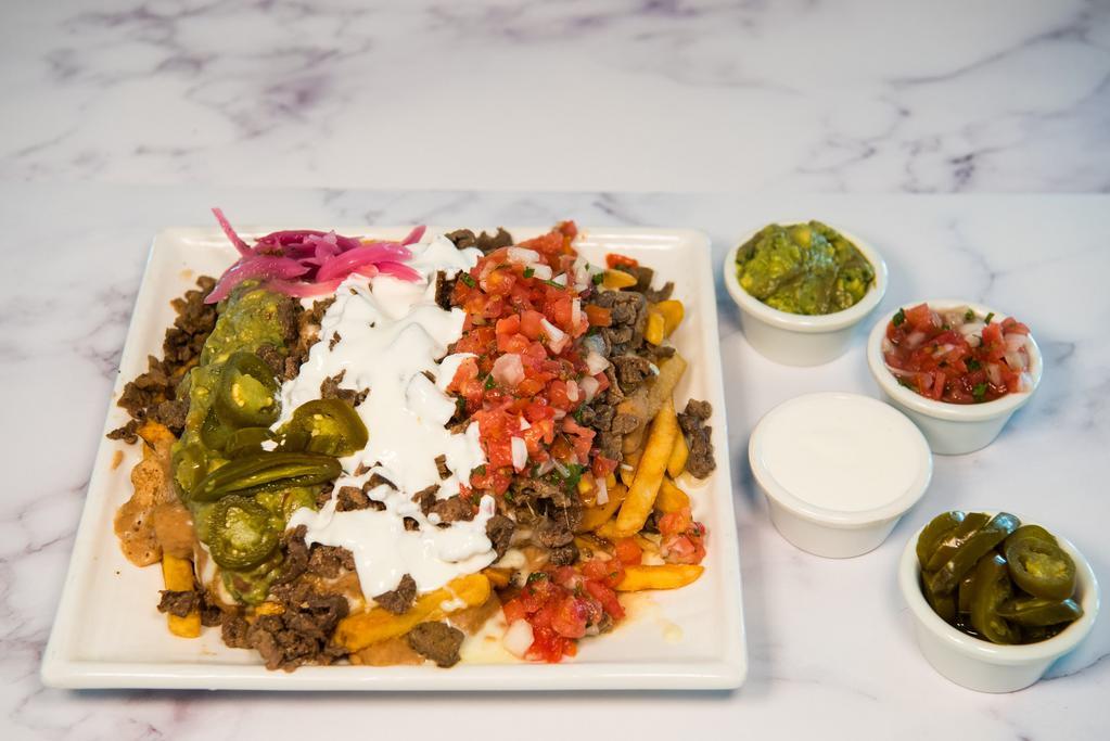El Capitan Nachos · French fries, choice of meat, beans, melted Jack cheese, sour cream, guacamole and salsa. 