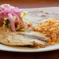 Filete de Pescado Plate · Breaded fish, rice, beans, sour cream, guacamole, salad and tortillas. 