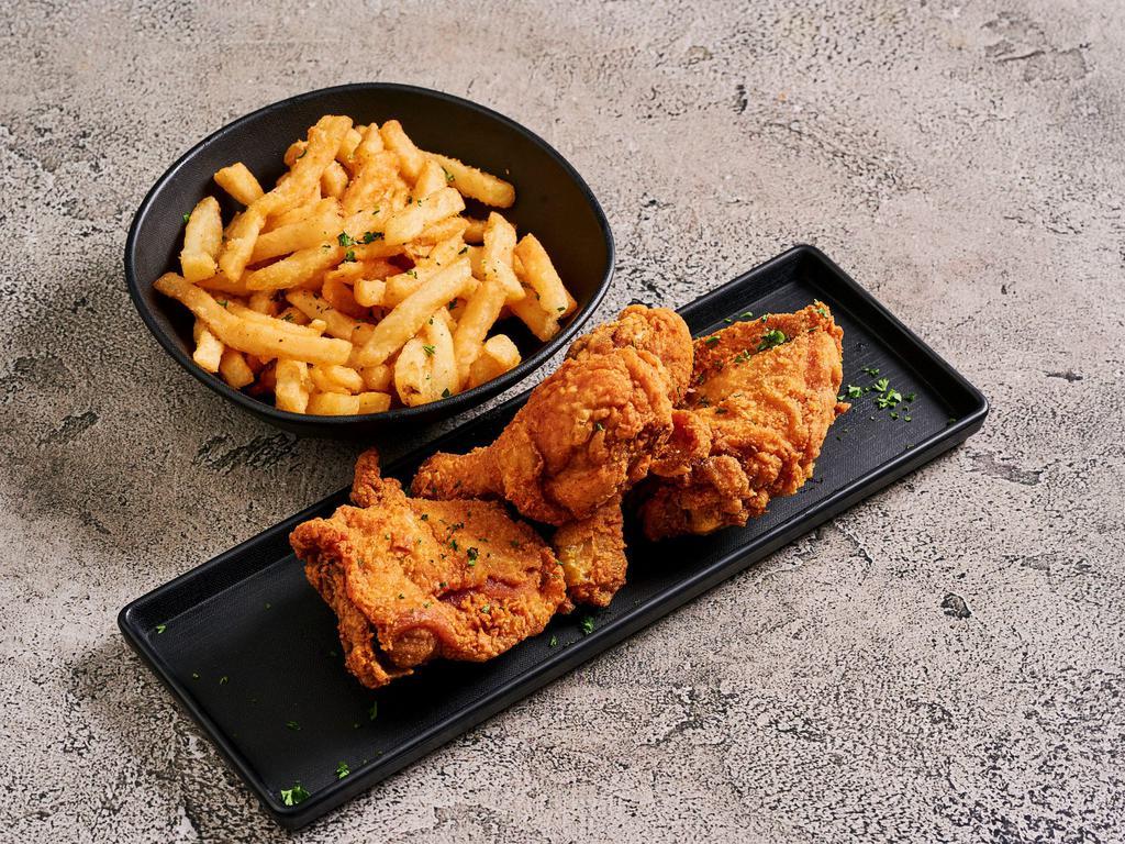 4 Pieces Fried Chicken Mix · Served with fries.