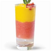 D3. Mango Strawberry Smoothie · Smoothie blended from fresh mango and strawberry fruit.