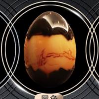 BLACK DINOSAUR EGG · Come with 2 toppings of your choice.