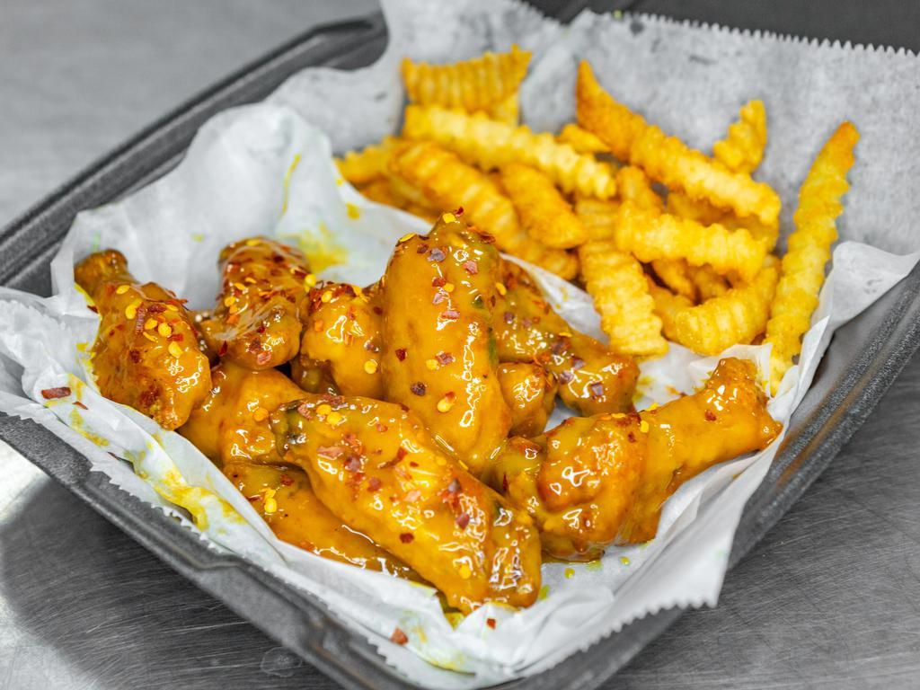 50 Pack Uncle Jeff Honey Jerk Chicken Wings · These wings are tossed with a sweet honey-infused jerk sauce with a mild kick. This package serves 4-6 people and includes 50 Wings. Approx 3 lbs. total and arrives in 2 packs of 25 wings. Each wing is approx 2.5