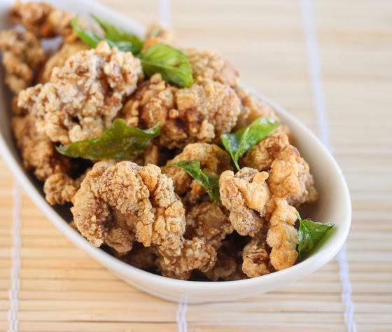Popcorn Chicken  · Served with 1 spicy mayo dip.