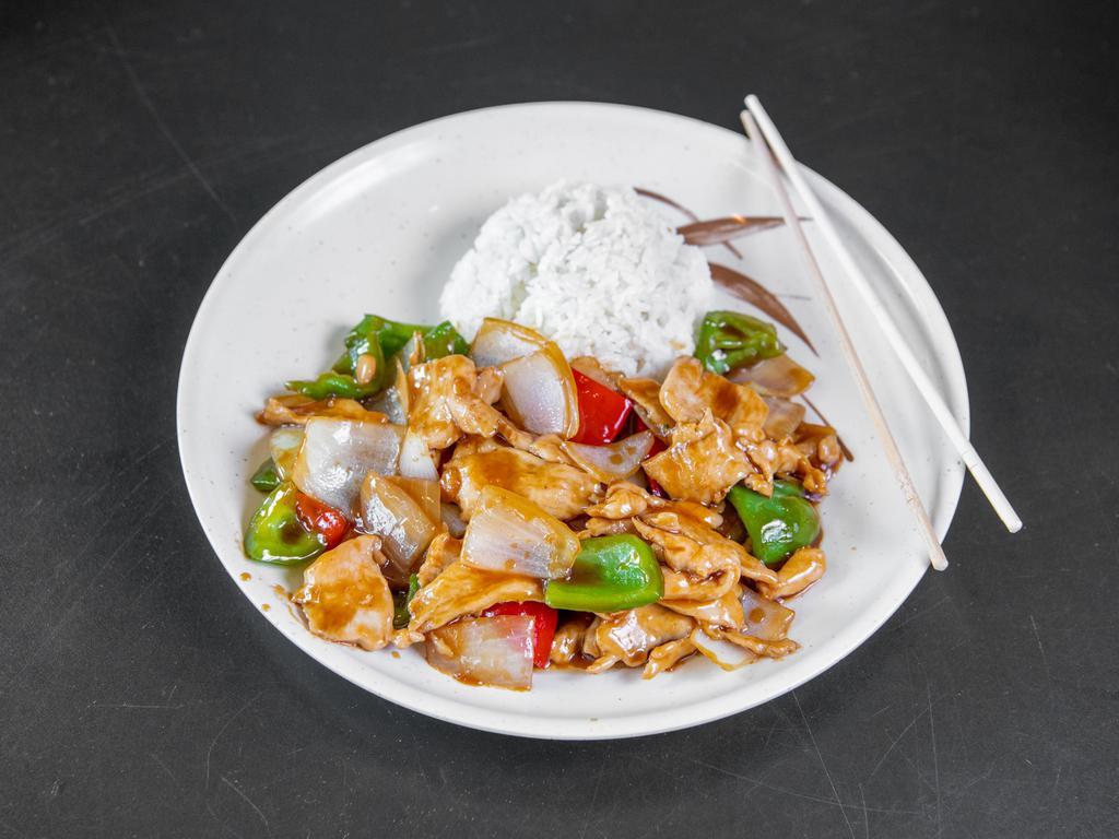 Chicken with Garlic Sauce · Served with rice or fried rice. Spicy.
