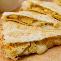 Quesadilla de Pollo · Chicken.