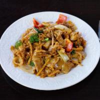 31. Phad Kee-Mao Noodles · Choice of meat. Wide rice noodle with broccoli, mushroom, bamboo shoot, onion, basil, bell p...