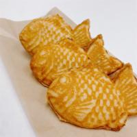 Sweet Taiyaki · Choose up to 2 flavors (2 pieces) or 3 flavors (3 pieces).