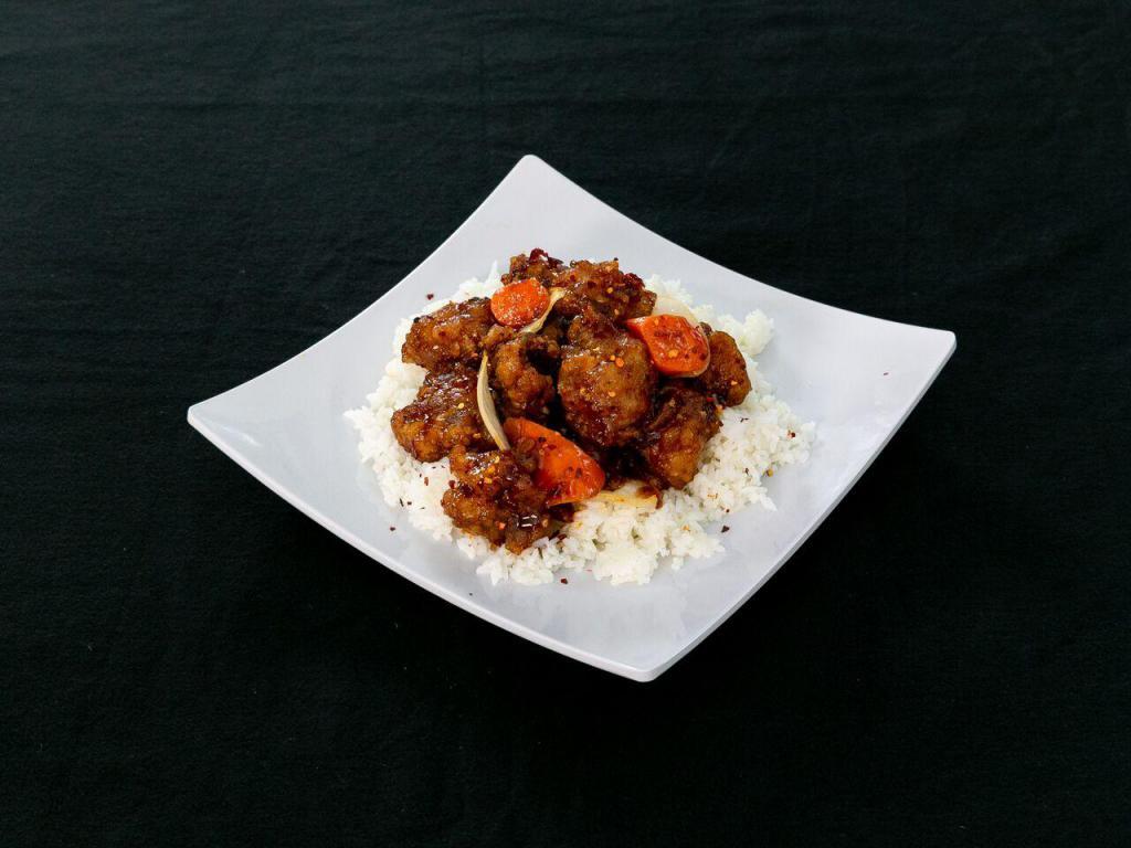 48. General Tso's Chicken · Chunks of chicken sauteed in special hot Hunan sauce. Our chef follows General Tso's recipe from the Chin dynasty. Hot and spicy.