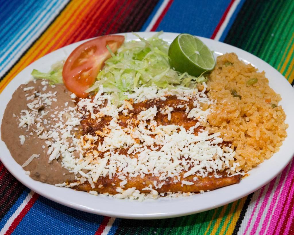 Enchiladas Queso Fresco · Queso cheese, queso y cebolla, picadillo ground beef, pollo chicken, papas potatoes, chorizo con papa potato and chorizo. In red or green sauce.