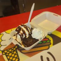 Hot Brownie Delight · Warm brownie, chocolate sauce, choco chunks and whipped cream. If you add extra toppings, Ex...