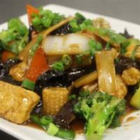 102. Bean Curd Home Style · Mix Vegetables come with brown sauce, add Tofu.