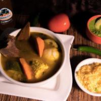 Chicken Soup · Sopa de pollo.
Chicken thighs with vegetables and a side of rice. Muslos de pollo con vegeta...