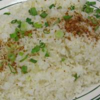 Burnt Garlic Fried Rice ( Filipino Staple ) · Fried rice with garlic