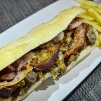 Res Pepito · Carne de res, bacon, jamon y queso and papas fritas.