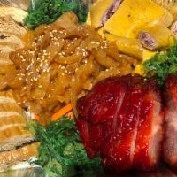 Meat Platter 大拼盘 (贵妃鸡 叉烧 海蜇 海草 素鹅） · Chicken, BBQ Pork, Jellyfish, Seaweed, Vegetarian Bean Curd Skin Rolls 