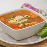 caldo de pescado · fish soup