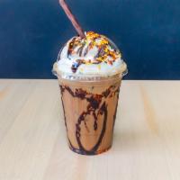 Iced Cafe con Leche · Spanish creamy cold drink made with brewed coffee and milk.