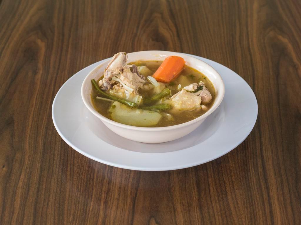 Pollo Sopa · Chicken soup.