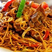 33. Beef Chow Mein · Served with soft noodle.