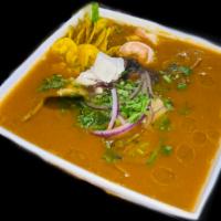Encebollado El Astillero  · Fish soup with onions. 