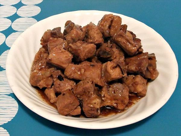 Spareribs Tips with Black Bean Sauce · Served with white rice.