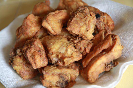 Chicharron de Pollo (Con-Hueso) · Fried chicken bites [bone-in].