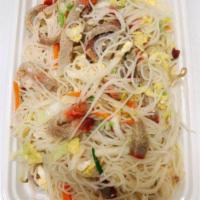 C6. House Special Chow Mein Fun · 