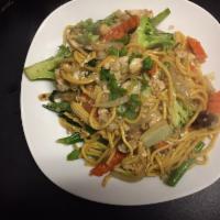 Thai Lo Mein Noodle · Egg noodle, carrot, broccoli, onion, scallion and sesame oil. Includes egg. (Plz ask for no ...