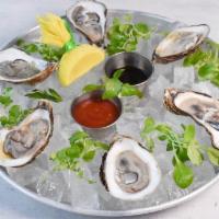 Fresh Oysters Dinner · Mollusk.