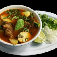 Caldo de res · beef broth with potatoes, carrots and chayotes, seasoned with cilantro