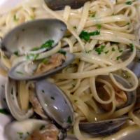 Pasta with White Clam Sauce · 